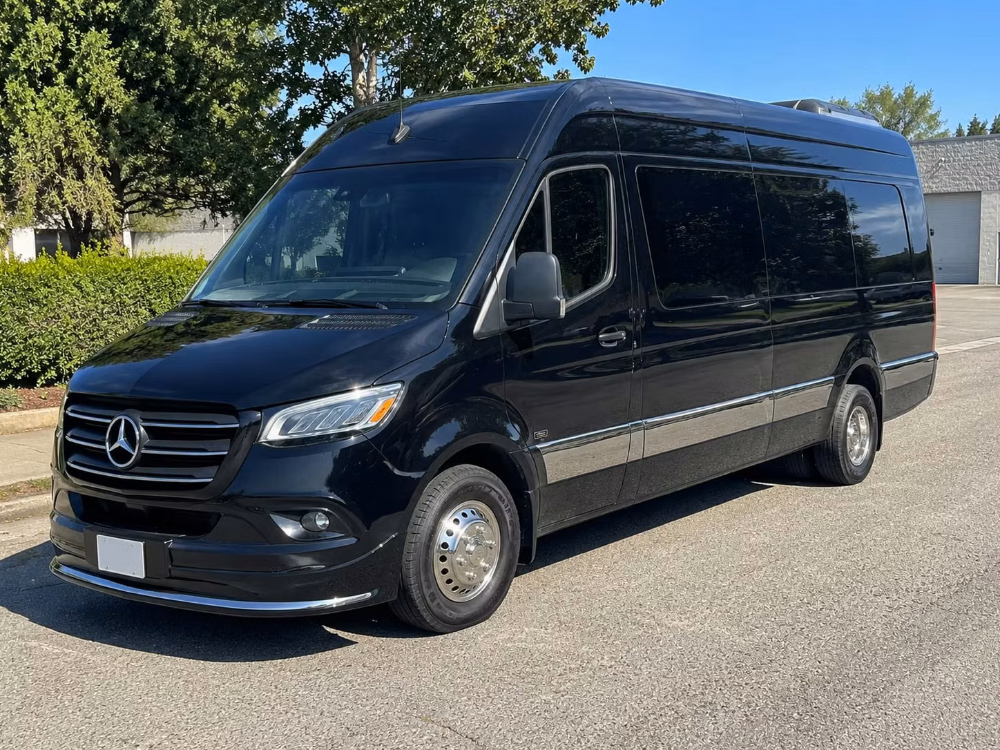 employee shuttle services in lakewood